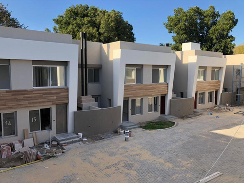 Imagen 3 de 17 de Venta - Departamento Tipo Duplex - Bella Vista