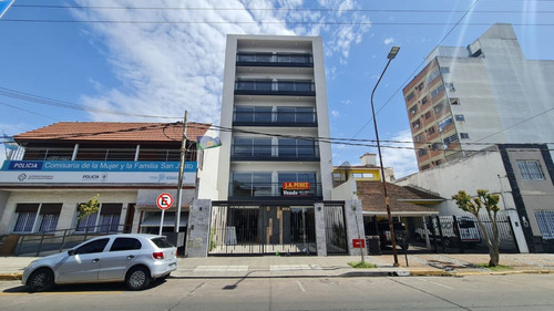 Venta De Departamento Monoambiente En Centro, San Justo