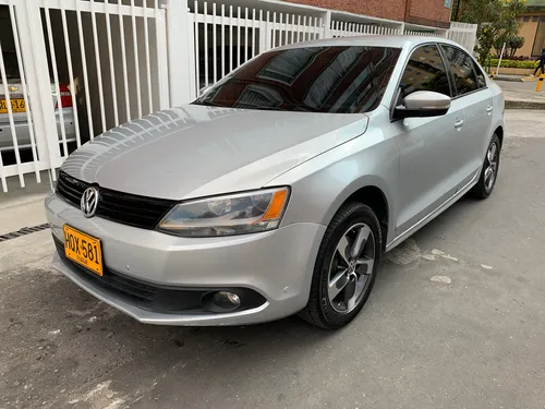 Volkswagen Jetta 2.0 Trendline 5 p