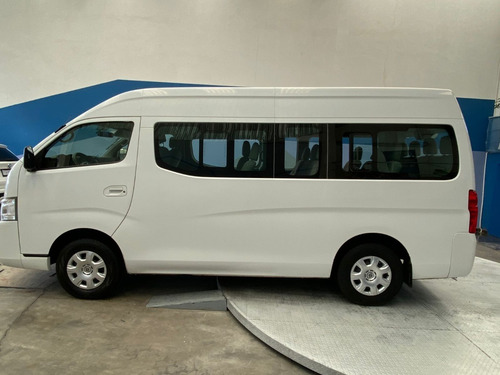 Imagen 6 de 14 de Nissan Urvan Amplia 15 Pasajeros