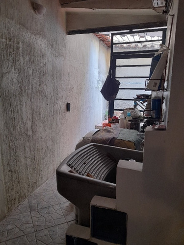 Imagen 14 de 28 de Fernando Guerrero Vende Casa Urb Trigal Sur Calle Abierta, Av Ppal Del Triga