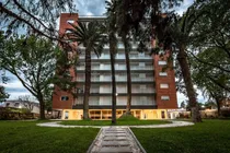 Comprar Alquiler Apartamento 1 Dormitorio + Cochera Torre Arló - Ref 166