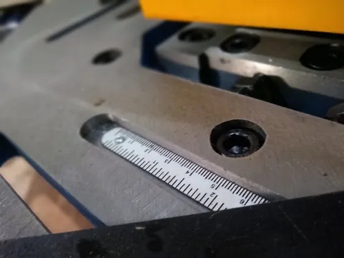 Punzonadora Angular Manual Modelo Hn-3-102 Para Chapa 3mm