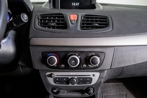 Imagen 14 de 22 de Renault Fluence 2016 1.6 Ph2 Dynamique Pack 110cv Aa210