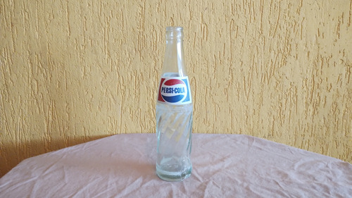 Botella Antigua Pepsi Cola 300 Cc Año 1976 Pequeña Rotura