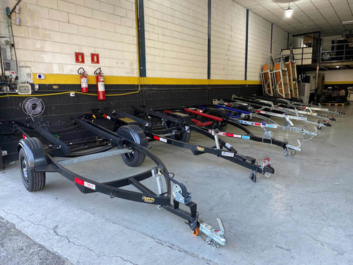 Carretinha Odne Especial Rebaixada Com Aro 17 Para Jet Ski