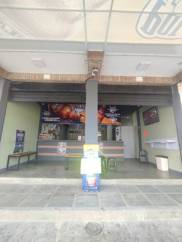Imagen 10 de 15 de Fernando Guerrero Vende Fondo De Comercio Licoreria En San Diego La Cumaca