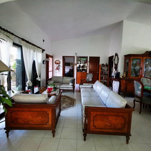 Compra Tu Casa En La Ciudad De La Eterna Primavera, Junto Al Rio.