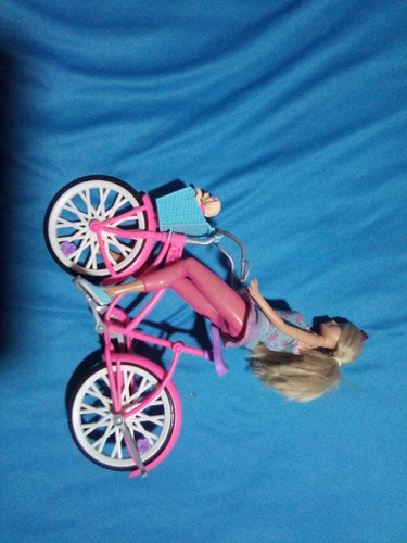 Barbie En Bicicleta (Usado)
