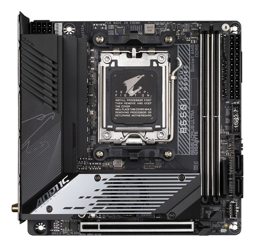 Placa-mãe Gigabyte B650i Aorus Ultra Mini-itx Am5 Ddr5