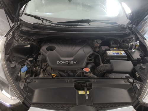 Hyundai 1.6 Automático