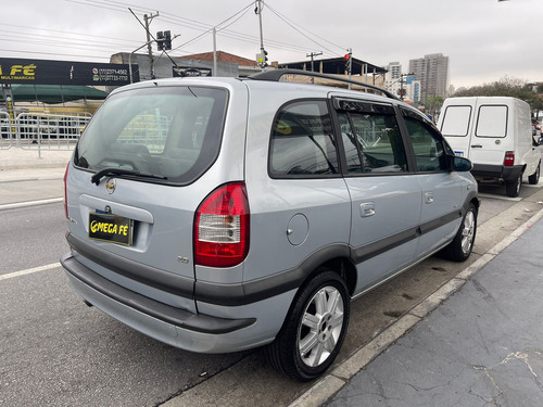 Chevrolet Zafira Zafira Elegance 2.0 (Flex) (Aut)