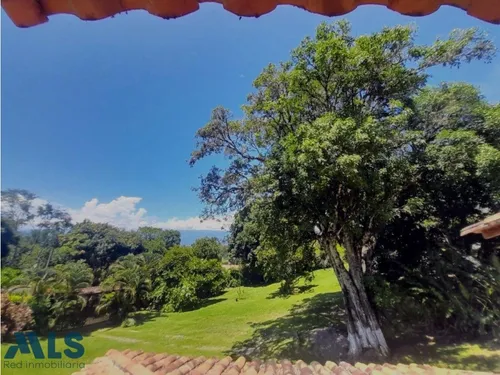 Finca Independiente En V. La Miranda Con Excelente...(mls#252449)
