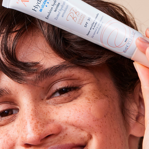 Avène Hydrance Bb Cream Ligera 4 En 1 Con Color Spf30 40ml