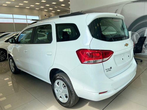 Imagen 8 de 20 de Chevrolet Spin Lt 5a 2023 Af