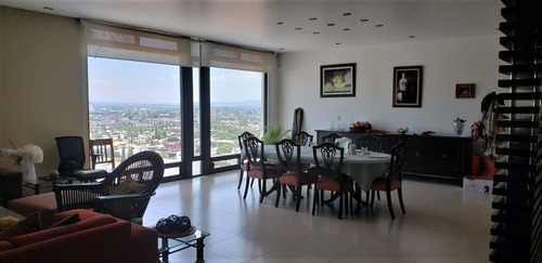 Imagen 2 de 9 de Qh1 Casa De 3 Recámaras Con Vista A Los Arcos En Venta En Loma Dorada!