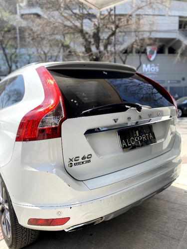Volvo XC60 2.5 T5 Momentum