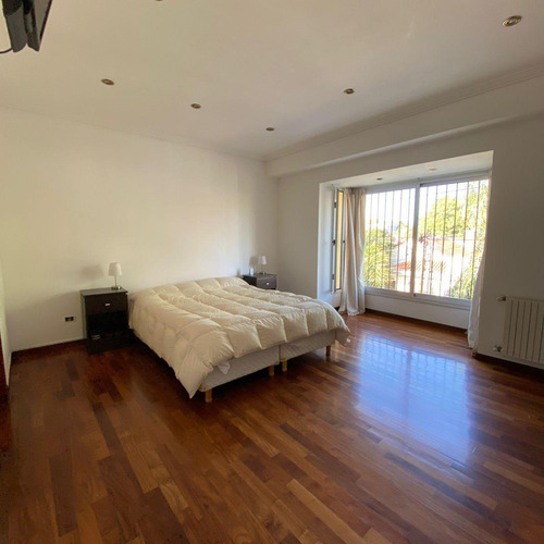 Excelente Propiedad 6 Ambientes- Castelar Norte