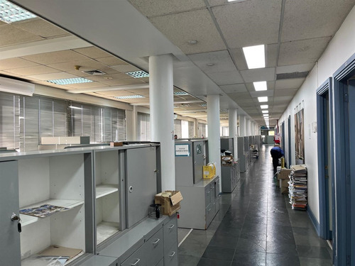 Edificio Corporativo Para Arriendo En Ñuñoa, 0,33 Uf/m²