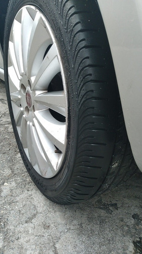 Fiat Linea 2010 1.9 16v Absolute Flex Dualogic 4p