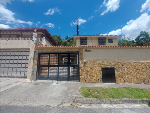 Vendo Casa 350m2 Terrazas Del Club Hipico 0148
