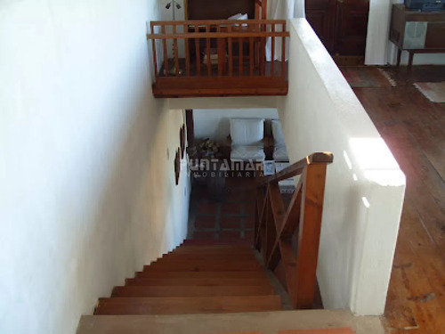 Divina Casa De 4 Dormitorios A Metros De Playa El Chorro
