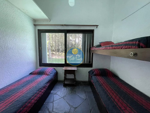 Casa En Pinares, Punta Del Este, Para Alquilar, Parrillero Cerrado, Excelente Terreno