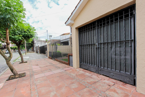 Venta De Casa 5 Ambientes Con Piscina En Haedo Sur