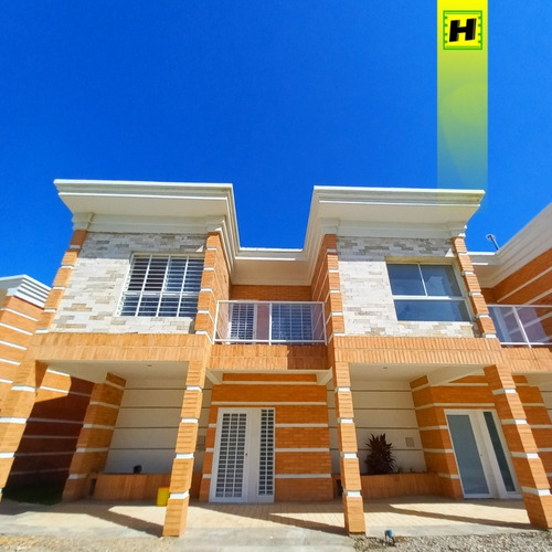 Imagen 1 de 10 de Último Town House En Venta Villa Corales