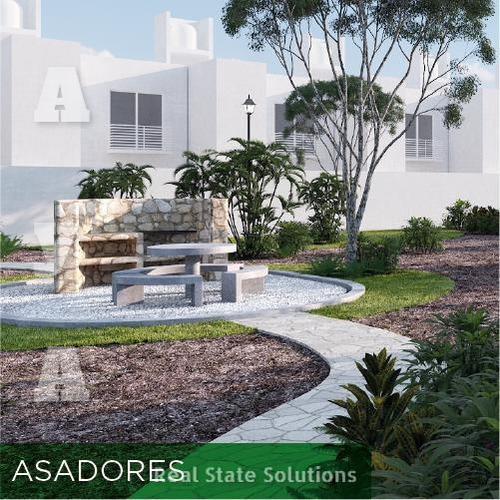 Casa En Venta Incluye 4 Paneles Solares, 3 Recamaras, 2 Niveles, Av. Petempich, Playa Del Carmen