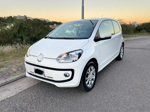 Volkswagen Up! 2015 1.0 High Up! 75cv 3 P