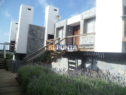 Imagen 10 de 25 de Apartamento En Alquiler La Barra