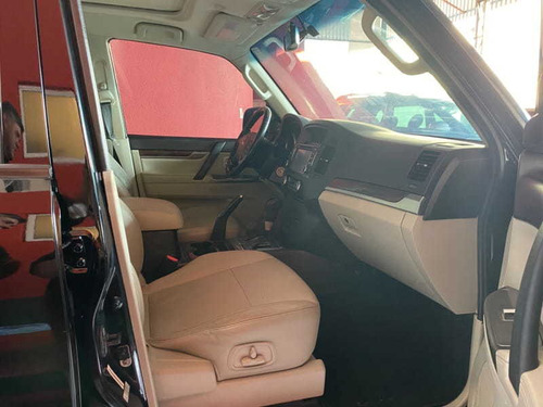 Mitsubishi Pajero Hpe 3.2 4x4 T.i. Dies. 5p Aut
