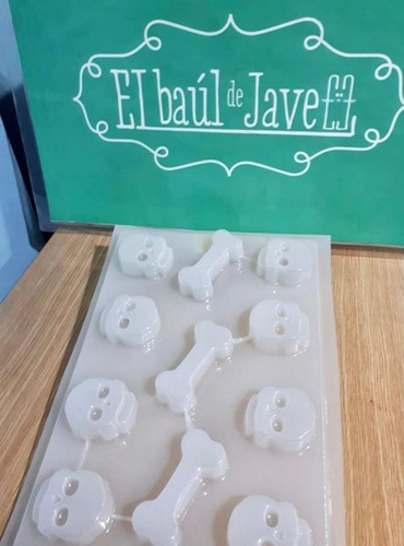 Molde Para Gelatina En Forma De Calaveras Con Huesos