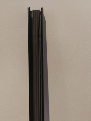 Imagen 3 de 3 de Riel 1.60cm Negro