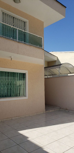 Excelente Oportunidade Para Você Que Sonhe Em Morar Em Um Sobrado Com 3 Suítes, 3 Vagas, Jardim, Próximos Aos Melhores Colégios, Mercados E Farmácias E A 600 Metros De São Caetano E Da Vila Zelina.
