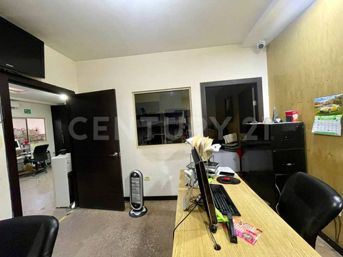 Bodega Comercial En Renta, Av. Cantera, Chihuahua