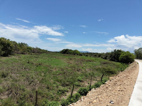 Terreno Plano Residencial En Carretera Barra Vieja Bonfil