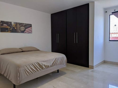 Imagen 9 de 19 de Rosaura Cortez Vende Town House Tipo Villa En Urb Las Chimeneas Res. Aragon