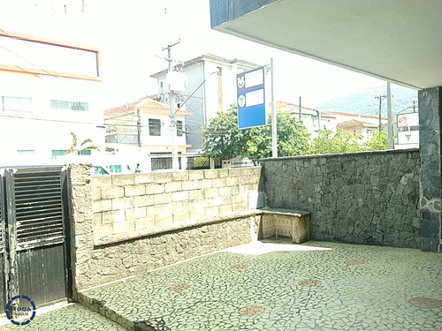 Amplo Sobrado Geminado Com 3 Dormitórios Na Vila Belmiro - V8095