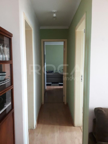 Venda De Apartamentos / Padrão Na Cidade De São Carlos 25378