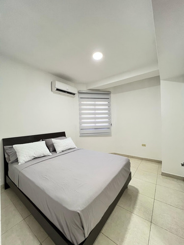Se Alquila Apartamento En La Trigaleña Alta En Residencias Lugano. Queda Amoblado Y Equipado. Ab