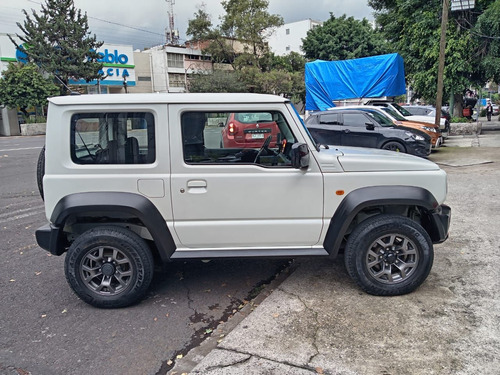 Suzuki Jimny 1.5 Glx At