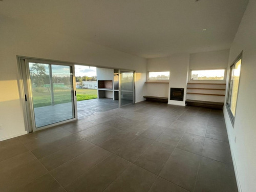 Venta Casa A Estrenar 3 Dormitorios, Mirador De La Tahona