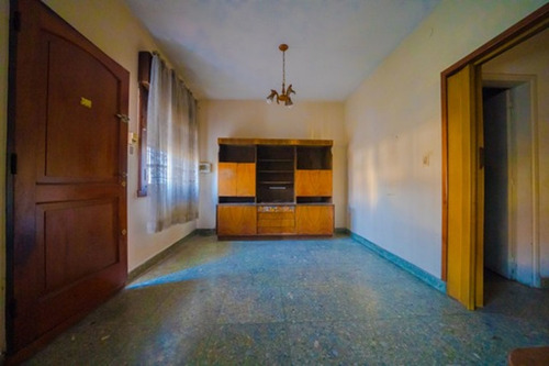 Imagen 7 de 30 de Oportunidad. Casa De 2 Plantas En Villa Tesei