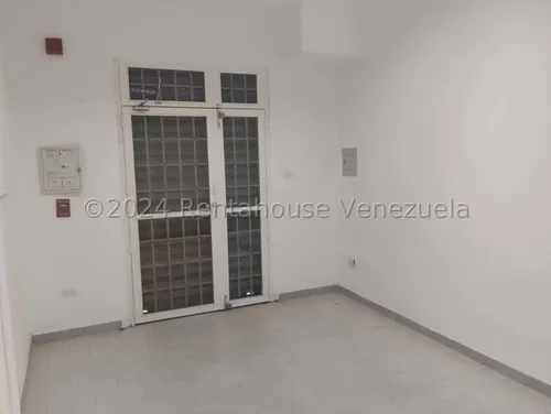 LG Alquilo Amplio Local Chacao