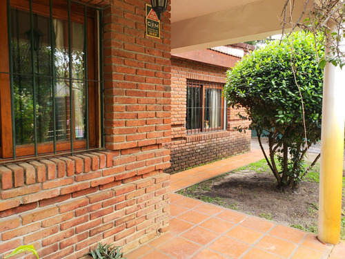 Venta De Casa En San José De Carrasco Sur 4 Dorm + Apto