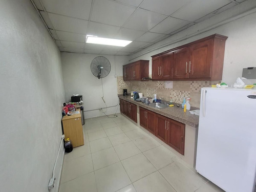 Alquiler De Nave Industrial Con Edificio De Oficinas / Km17 Autopista Duarte