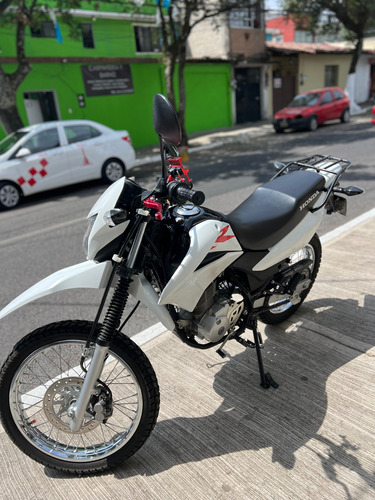Honda Xr150 2022 Con Solo 10,000 Km Único Dueño