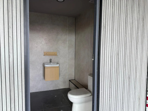 Comercial, Notaria, Centro Medico, Restaurante.